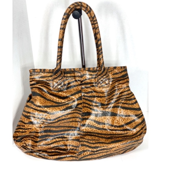 Carlos Santana Animal Print Hobo Bag - Picture 12 of 14